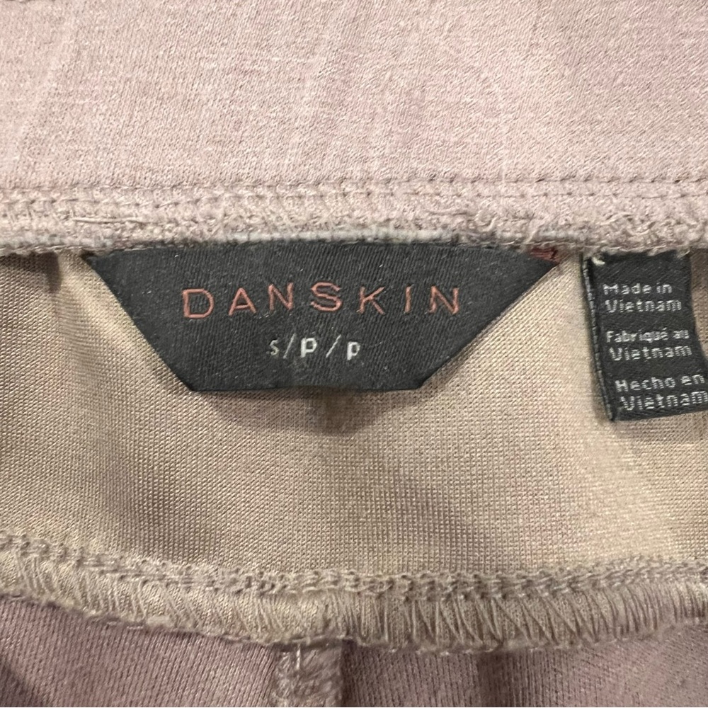 Blush Cropped Pullover and Shorts Set Danskin - Picture 5 of 12